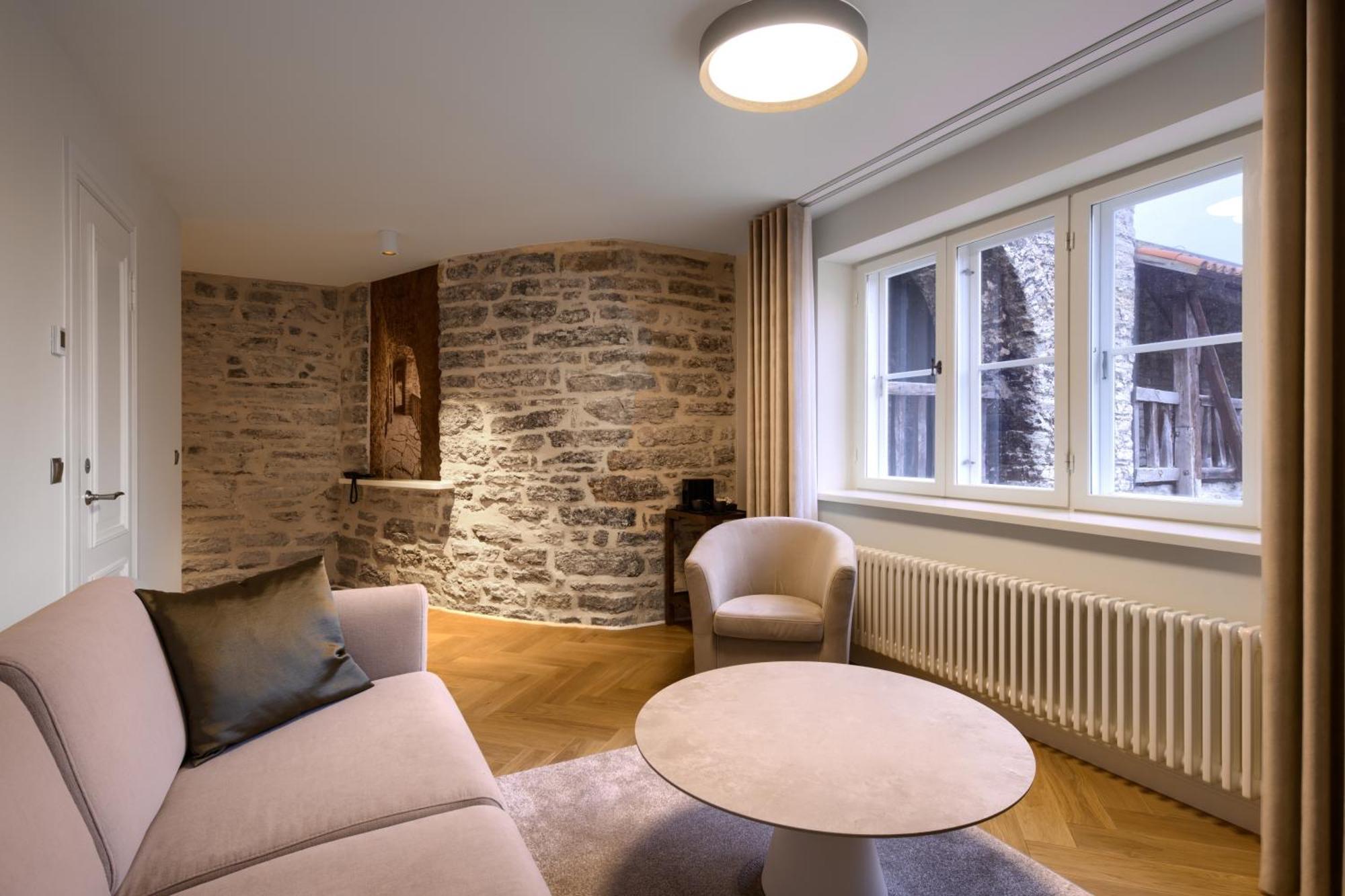 Nunne Boutique Hotel Таллин Экстерьер фото